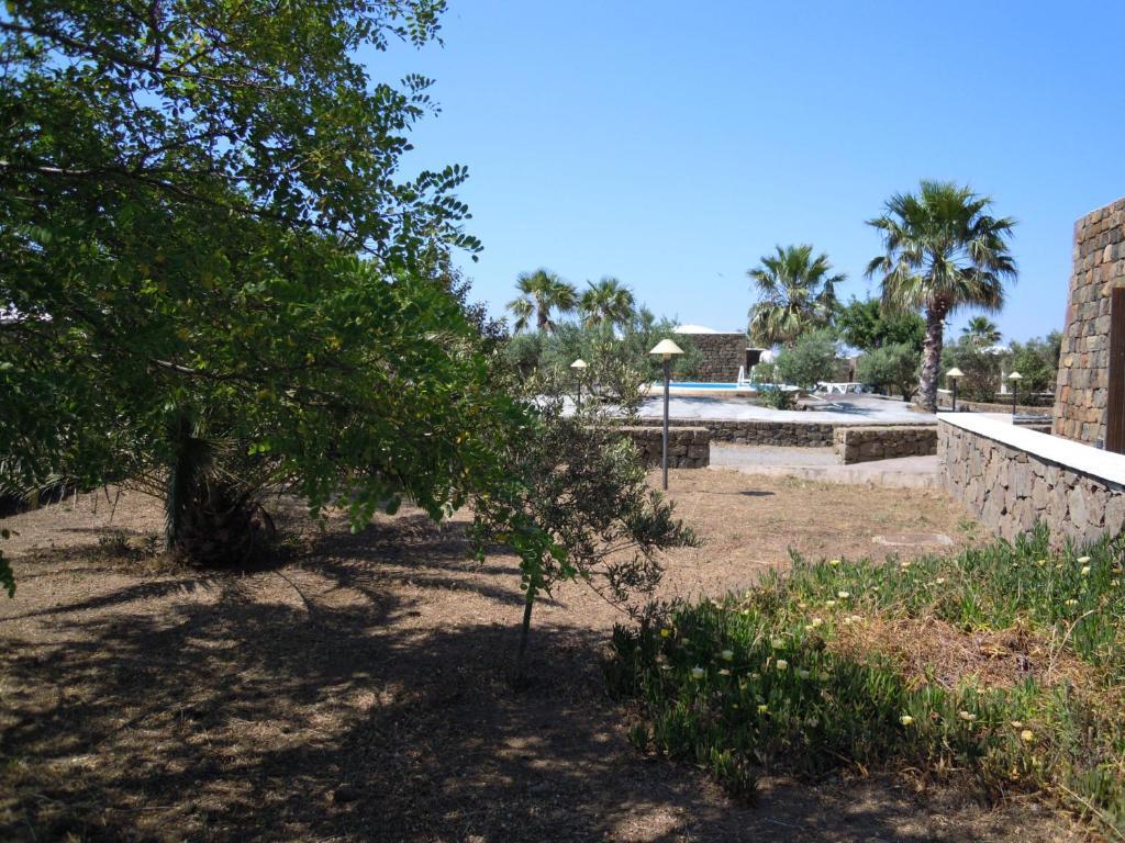 Residenza Degli Ulivi Pantelleria Island Exterior photo