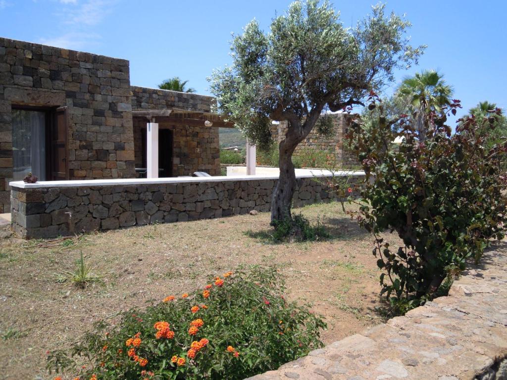 Residenza Degli Ulivi Pantelleria Island Exterior photo