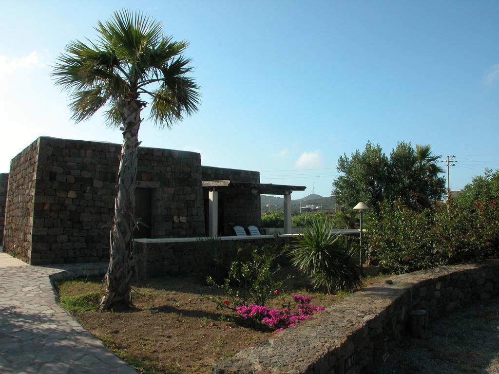 Residenza Degli Ulivi Pantelleria Island Exterior photo